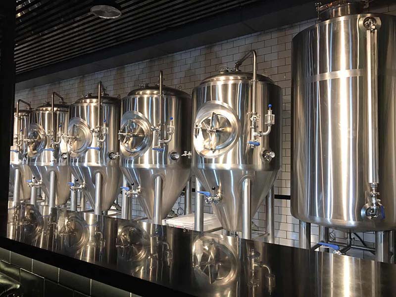 啤酒發(fā)酵罐設(shè)備 啤酒發(fā)酵罐設(shè)備